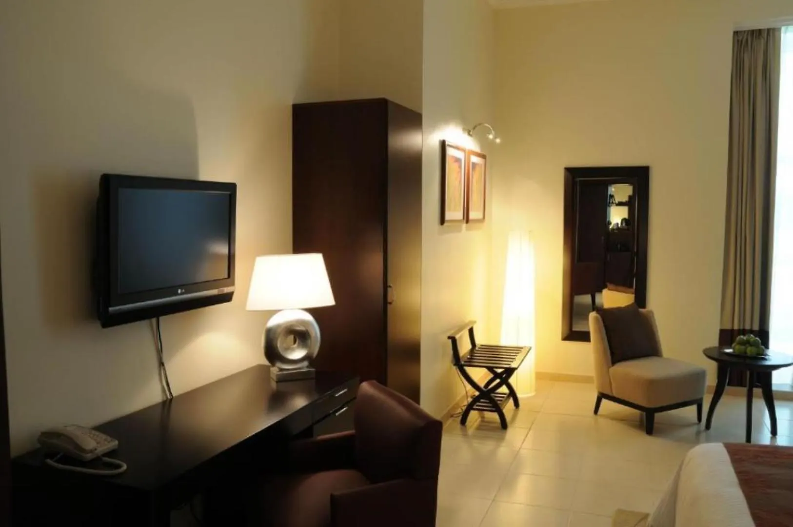 Villaggio Hotel Abu Dhabi 4*,